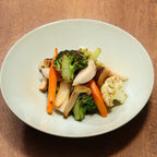 付け合せに温野菜のソテー（レギュームショー)